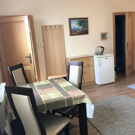 Privat Migac Apartment Vrbov Exterior photo
